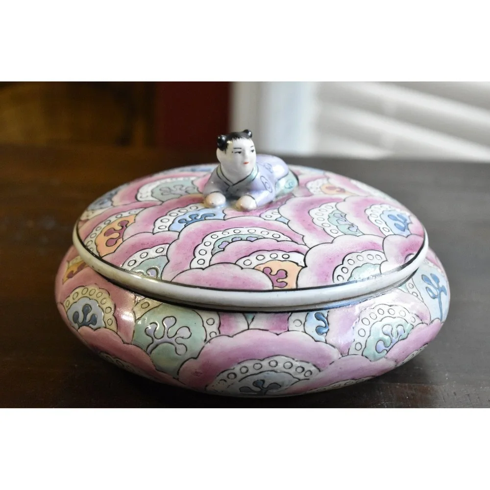 Porcelain Trinket Box Hand Painted China Child Figurine Lid Pink Jewelry Box‎